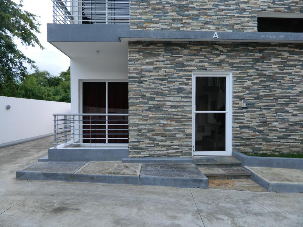 Residencial Vista Del Bosque Appartement Santiago De Los Caballeros Buitenkant foto